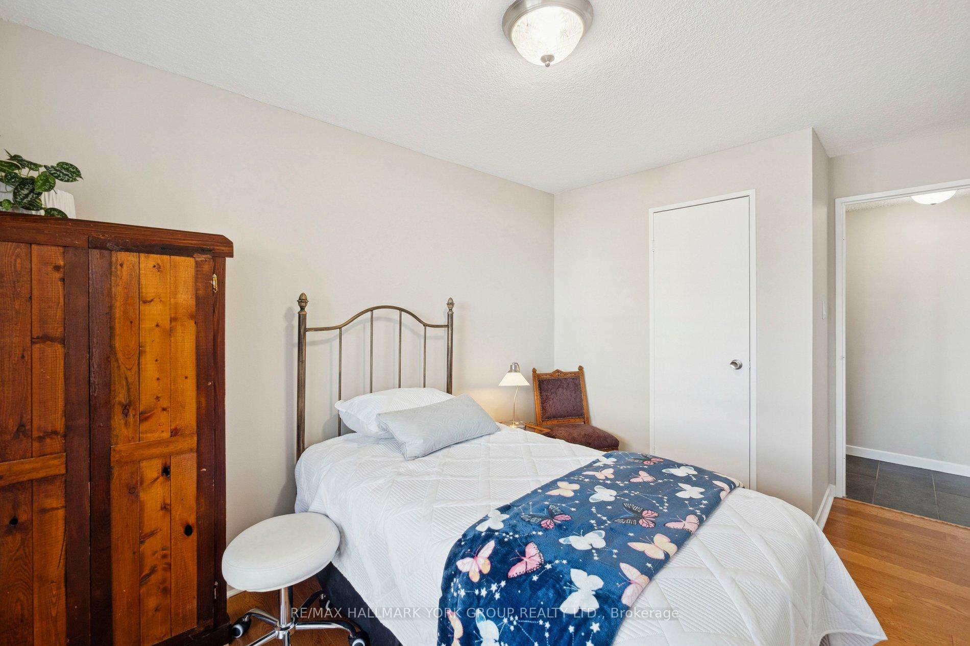 Photo 36 of Unit 810, 50 Inverlochy Boulevard, Markham, Royal Orchard — HOMEH