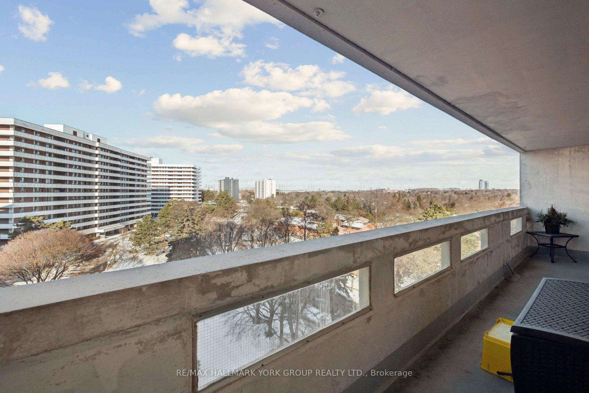 Photo 45 of Unit 810, 50 Inverlochy Boulevard, Markham, Royal Orchard — HOMEH