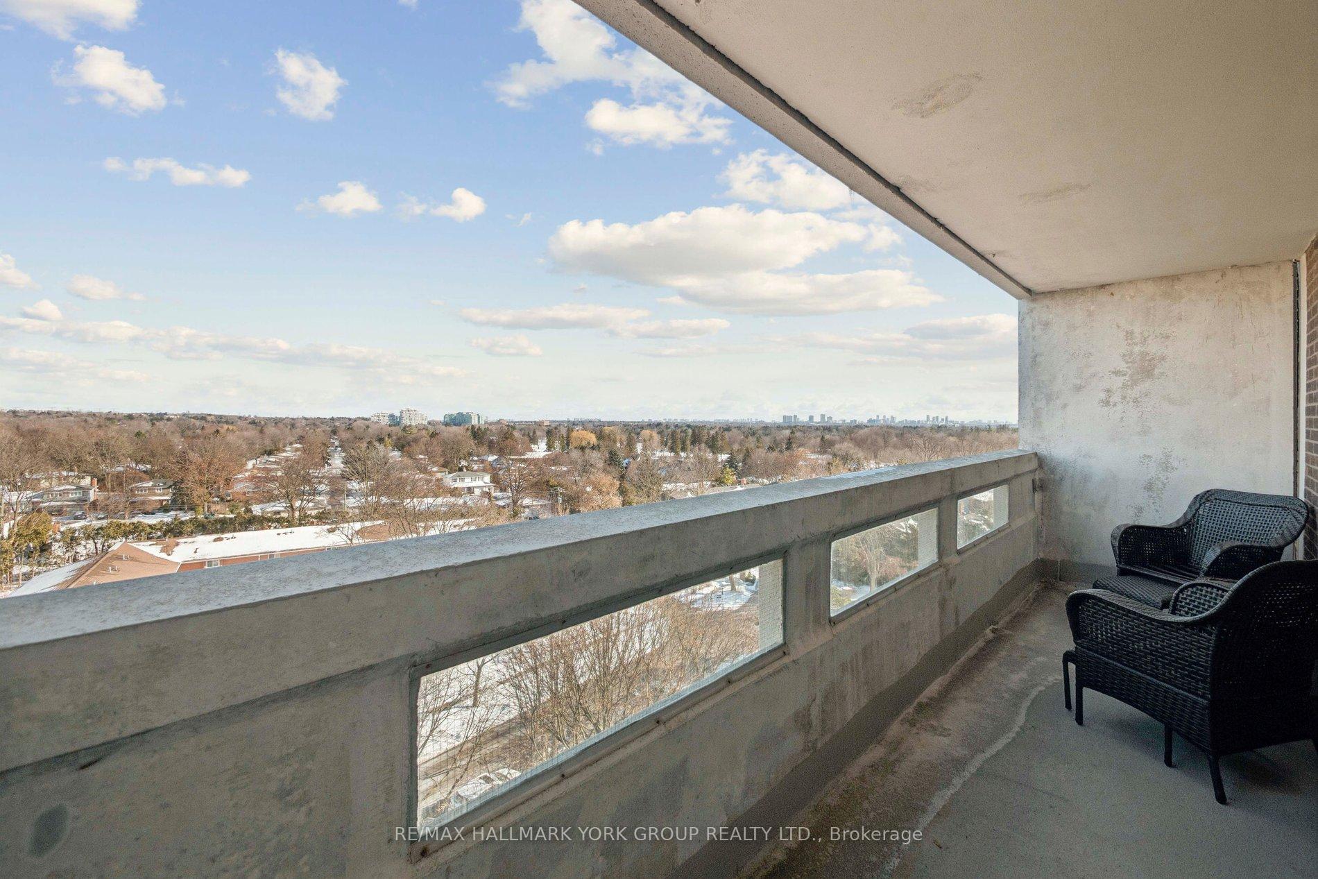 Photo 16 of Unit 810, 50 Inverlochy Boulevard, Markham, Royal Orchard — HOMEH