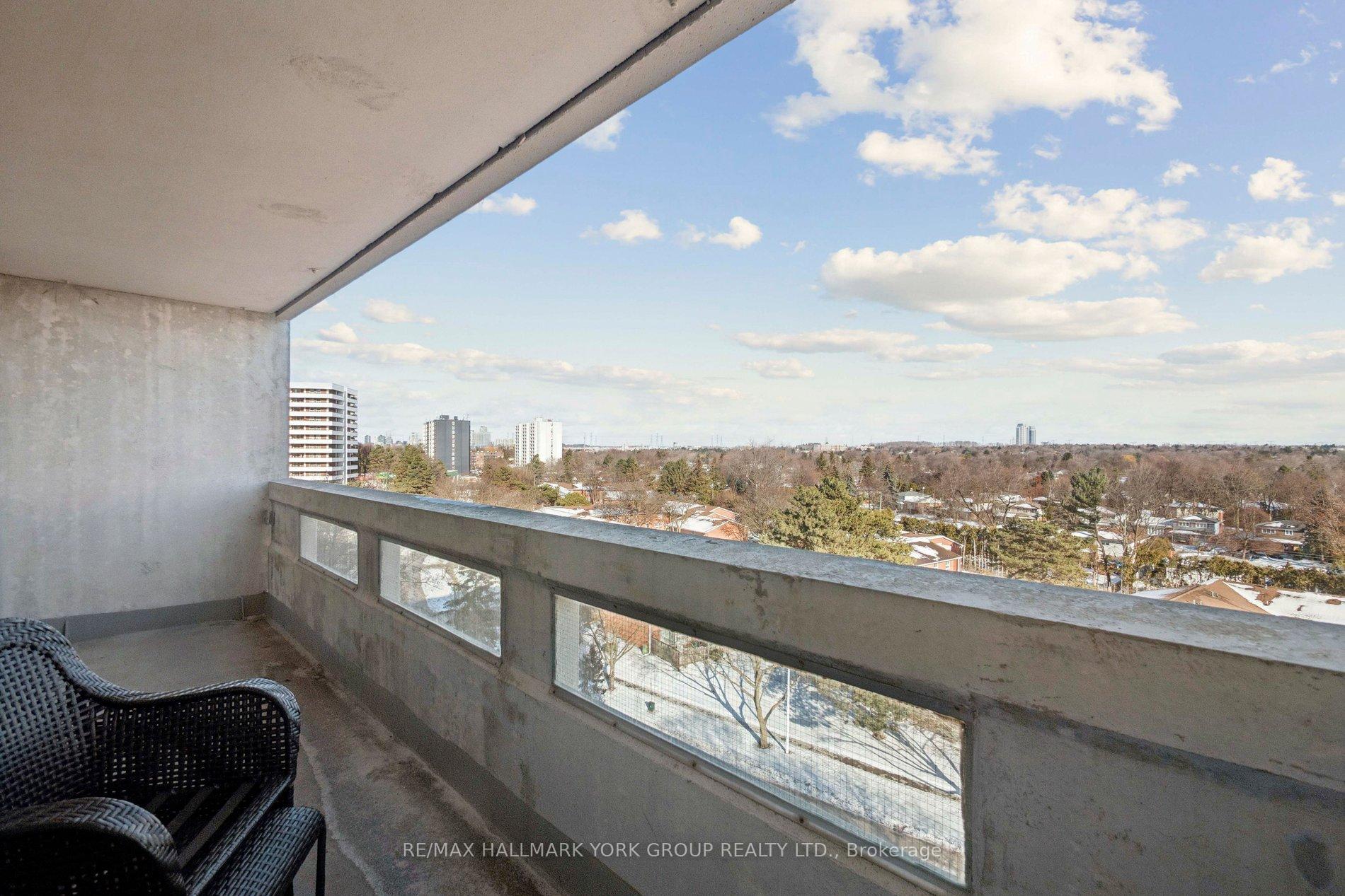 Photo 38 of Unit 810, 50 Inverlochy Boulevard, Markham, Royal Orchard — HOMEH