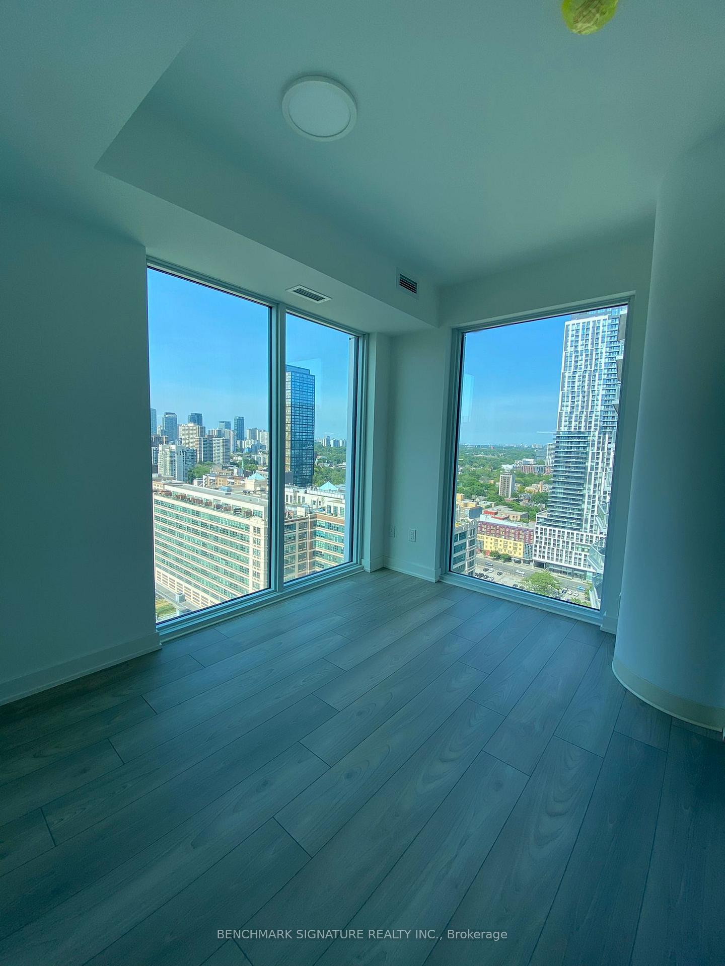 Photo 8 of Unit 2806, 252 Church Street, Toronto, Church-Yonge Corridor — HOMEH