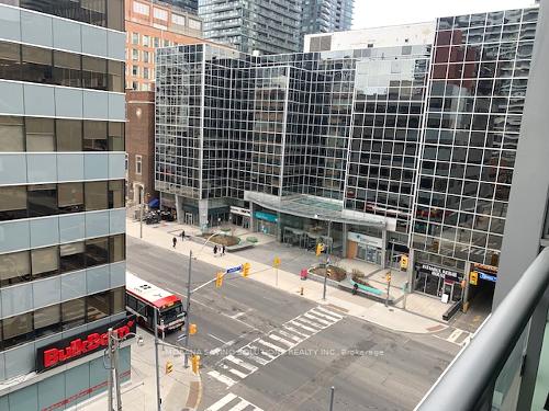Photo 15 of Unit 502, 89 Dunfield Avenue, Toronto, Mount Pleasant West — HOMEH
