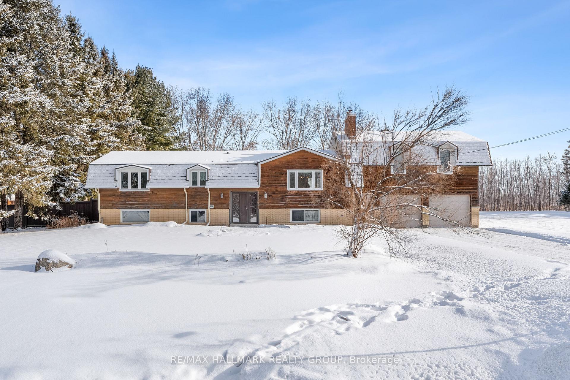 Photo 2 of 841 River Road, Ottawa, Riverside South/Gloucester Glen — HOMEH