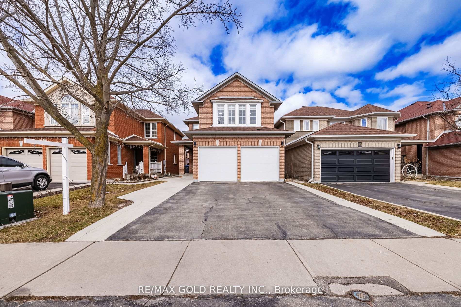 Front of 17 Dovesong Drive