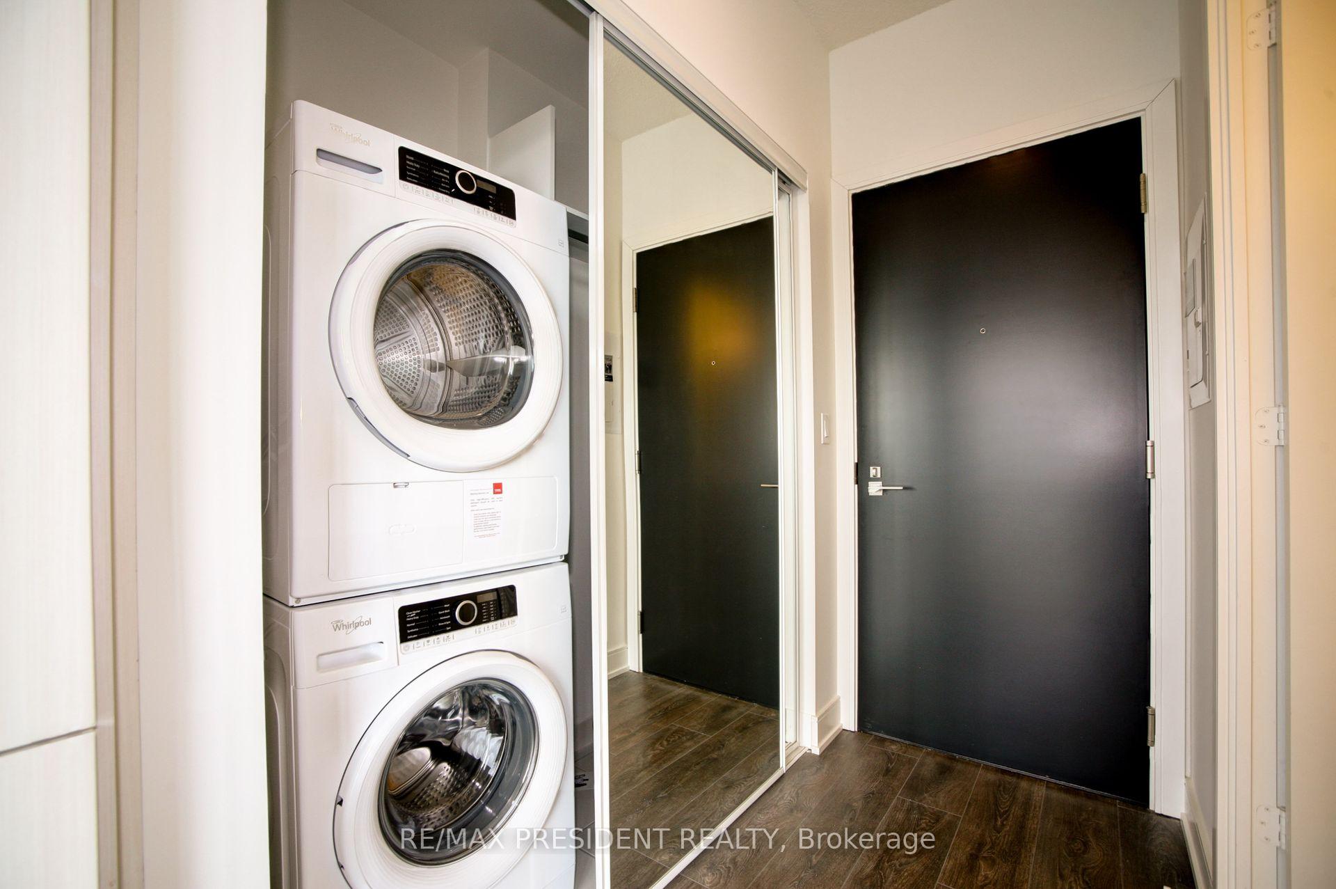 Photo 6 of Unit 2401, 89 Mcgill Street, Toronto, Church-Yonge Corridor — HOMEH
