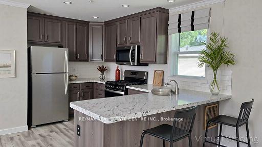 Photo 9 of 24 MacPherson Crescent, Hamilton, Rural Flamborough — HOMEH