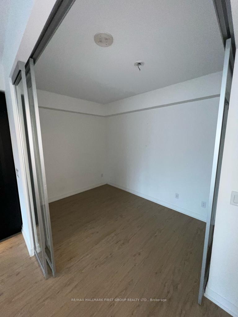 Photo 5 of Unit 3917, 85 Wood Street, Toronto, Church-Yonge Corridor — HOMEH