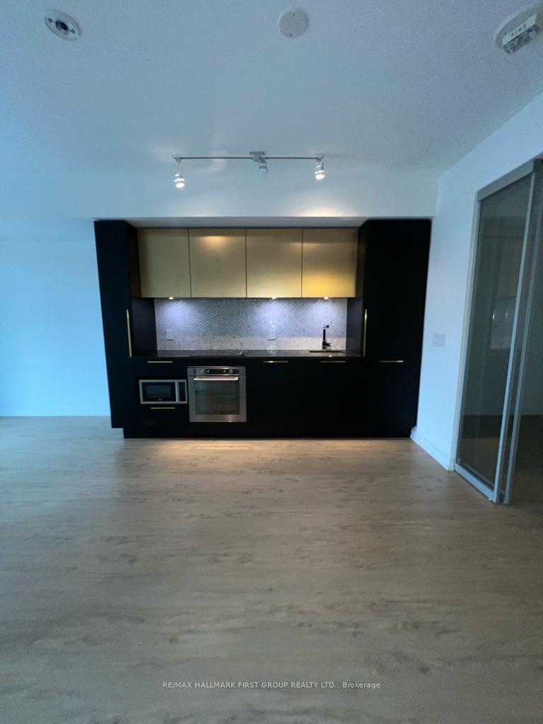 Photo 8 of Unit 3917, 85 Wood Street, Toronto, Church-Yonge Corridor — HOMEH