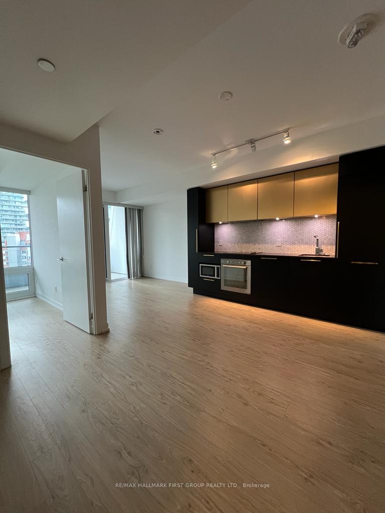 Photo 21 of Unit 3917, 85 Wood Street, Toronto, Church-Yonge Corridor — HOMEH