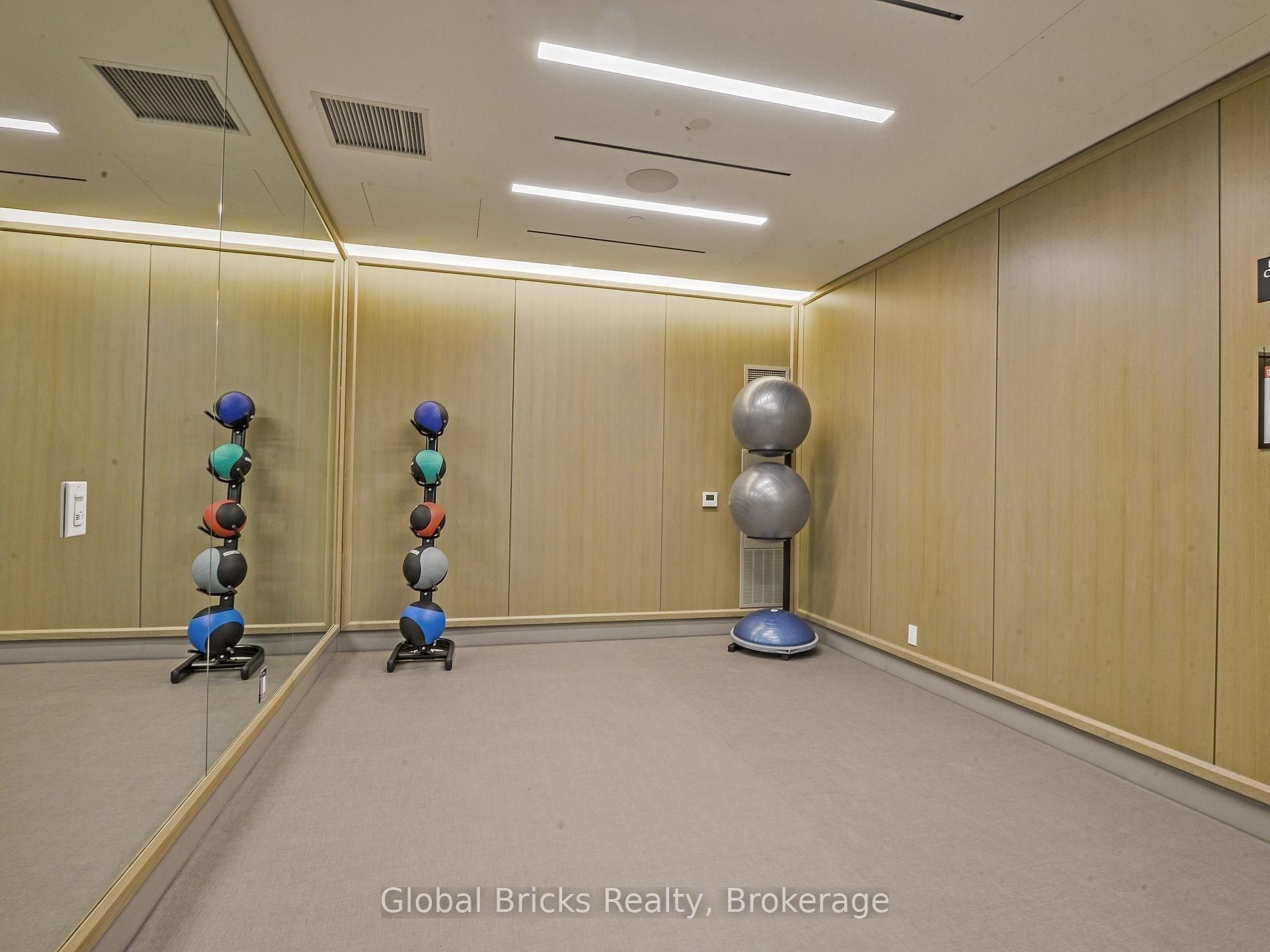 Photo 3 of Unit PH19, 1 Edgewater Drive, Toronto, Waterfront Communities — HOMEH