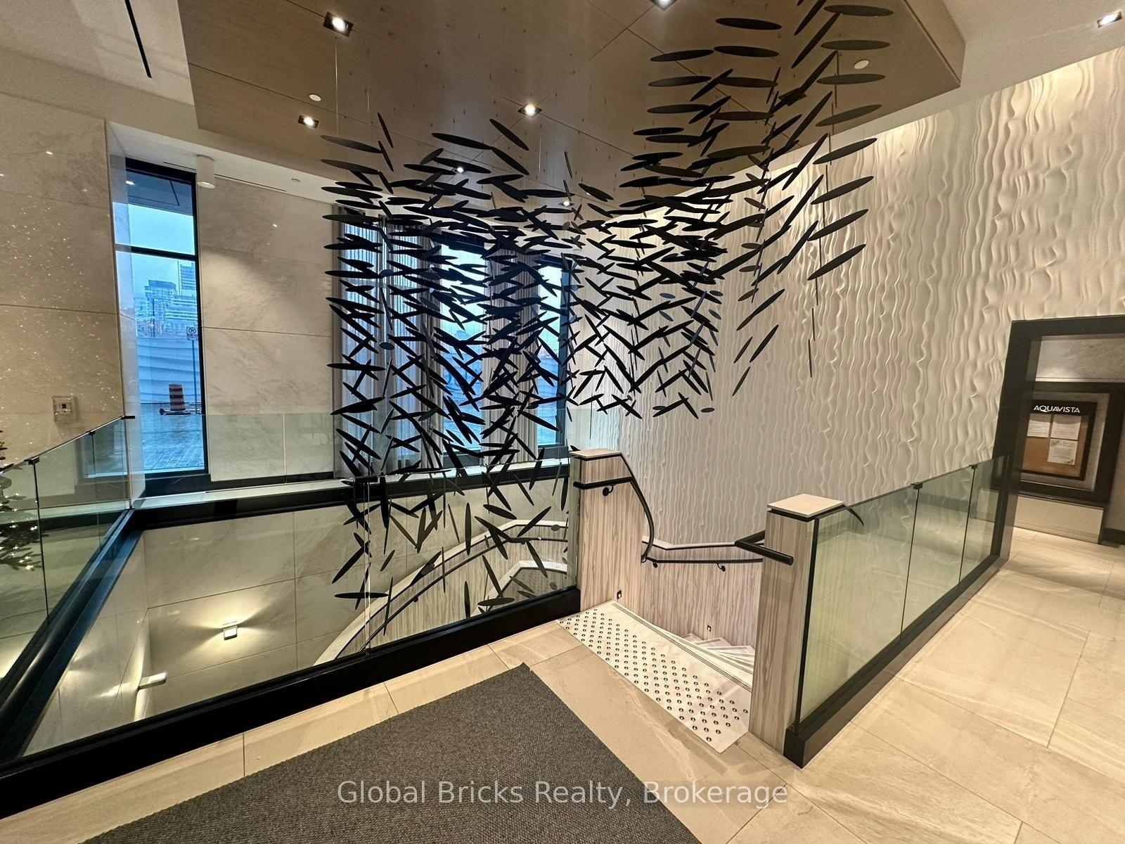 Photo 4 of Unit PH19, 1 Edgewater Drive, Toronto, Waterfront Communities — HOMEH
