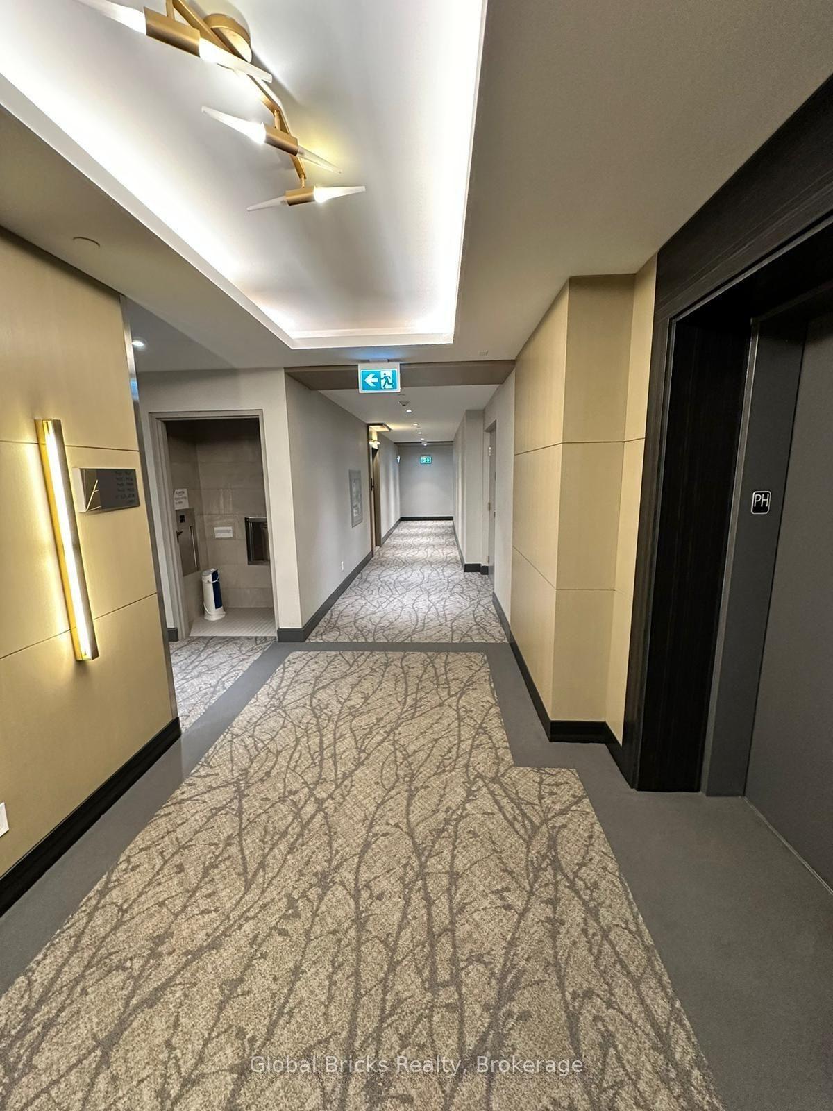 Photo 6 of Unit PH19, 1 Edgewater Drive, Toronto, Waterfront Communities — HOMEH