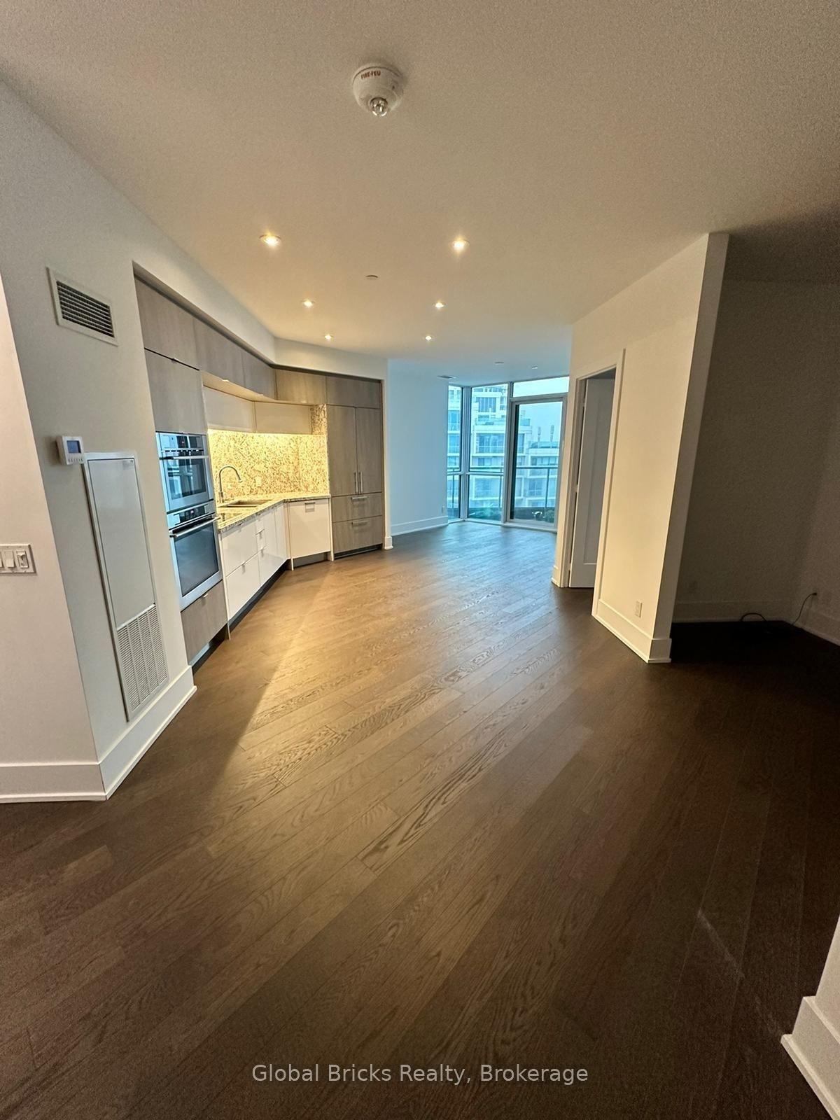 Photo 12 of Unit PH19, 1 Edgewater Drive, Toronto, Waterfront Communities — HOMEH