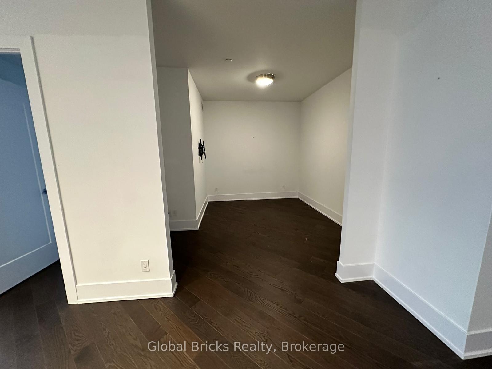 Photo 8 of Unit PH19, 1 Edgewater Drive, Toronto, Waterfront Communities — HOMEH