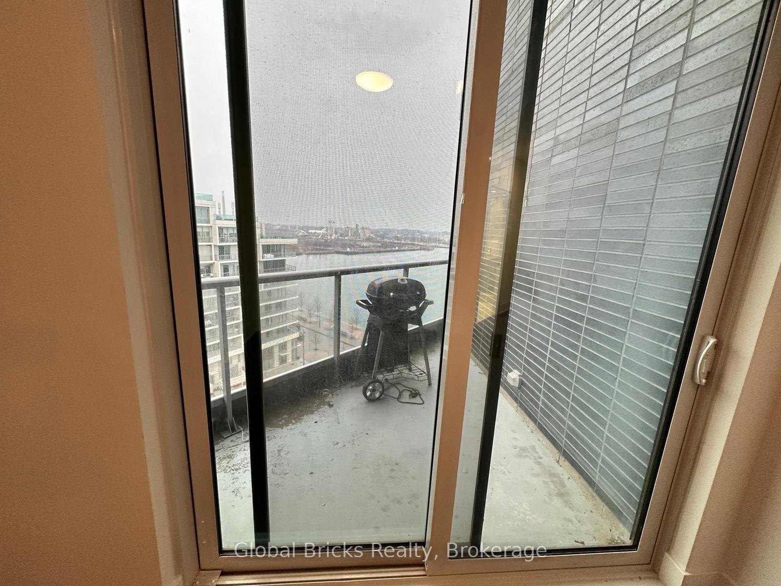 Photo 14 of Unit PH19, 1 Edgewater Drive, Toronto, Waterfront Communities — HOMEH