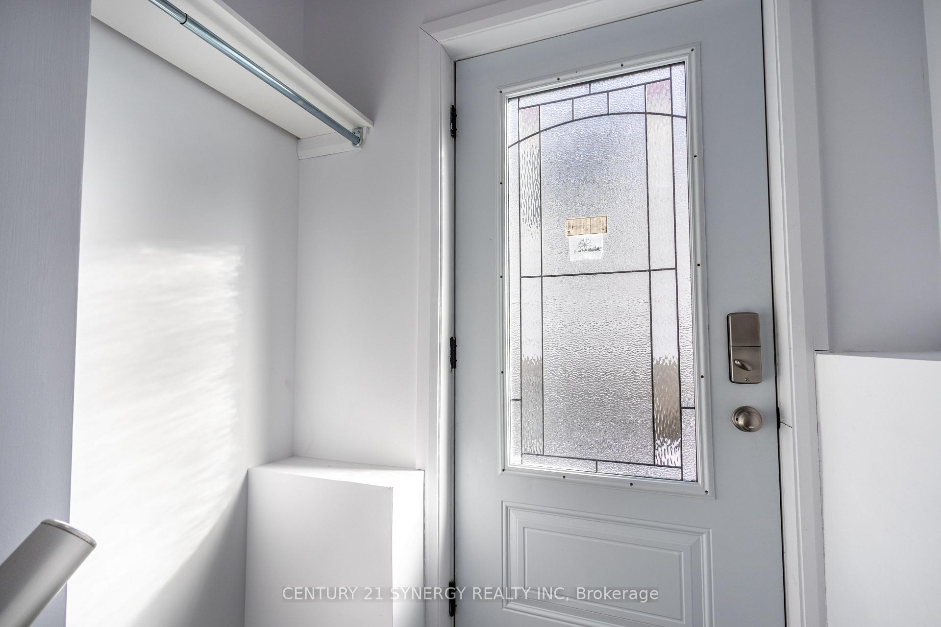 Photo 2 of Unit B, 865 Tavistock Road, Ottawa, Queensway Terrace North — HOMEH