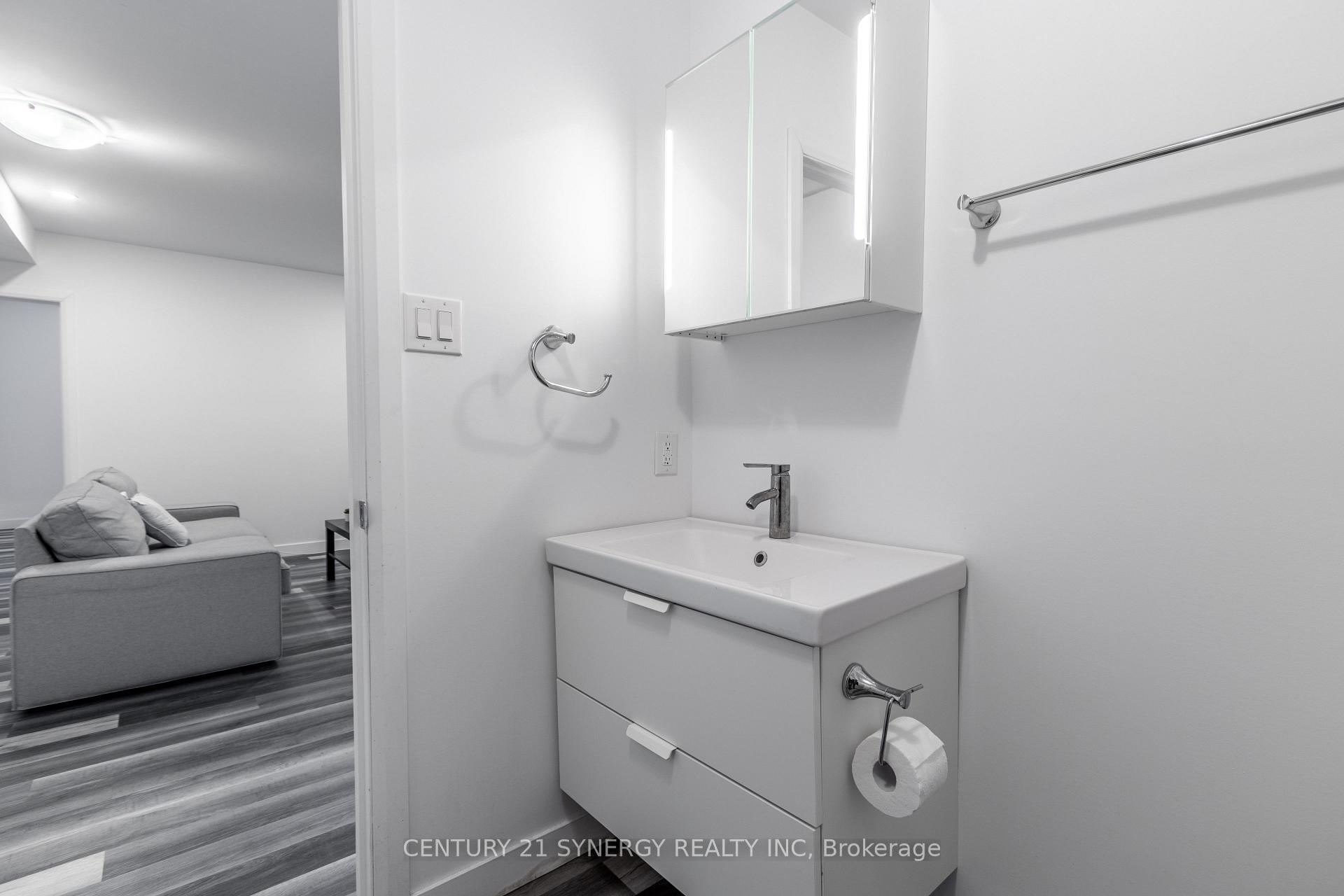 Photo 12 of Unit B, 865 Tavistock Road, Ottawa, Queensway Terrace North — HOMEH