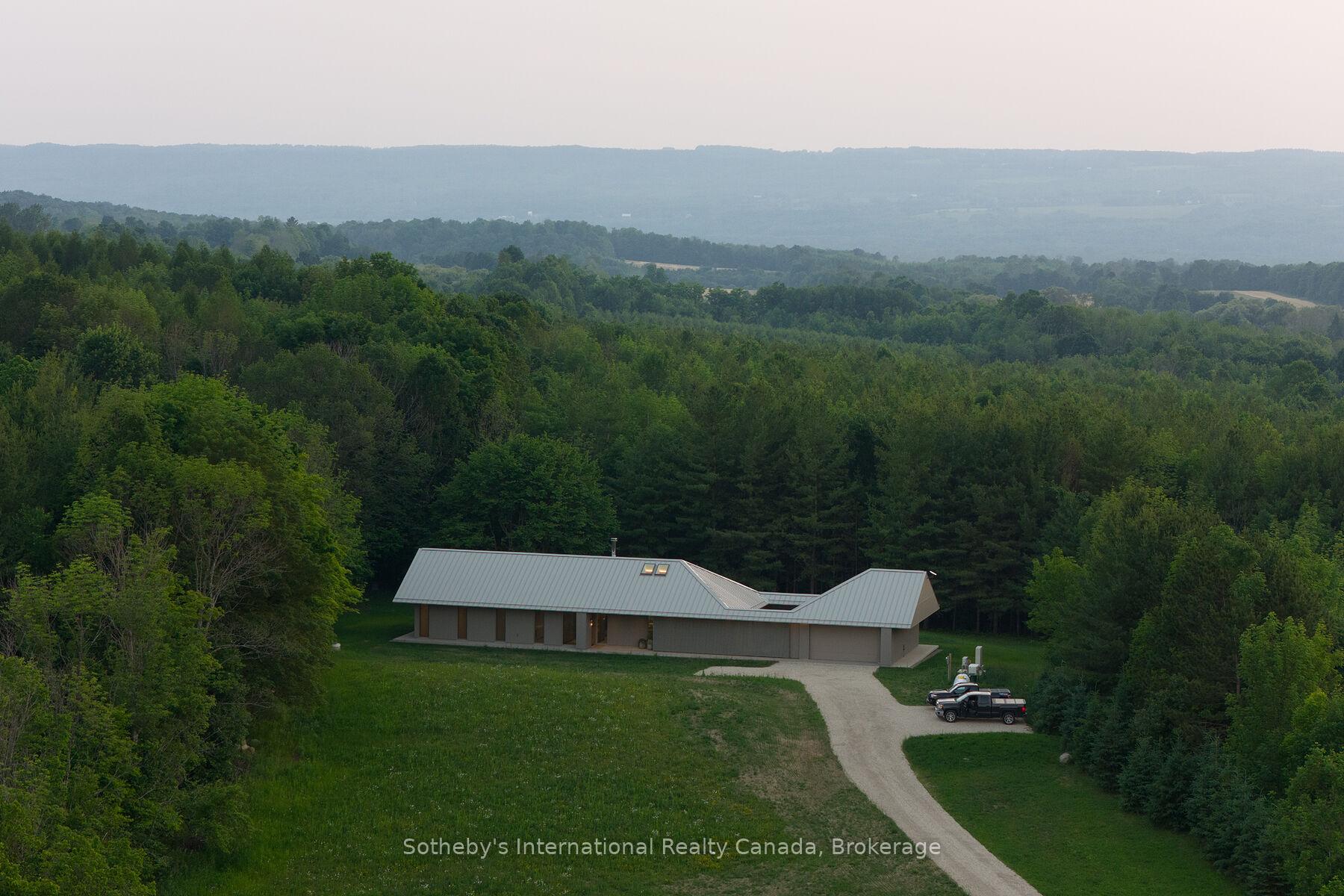Photo 16 of 395910 11TH Line, Blue Mountains — HOMEH
