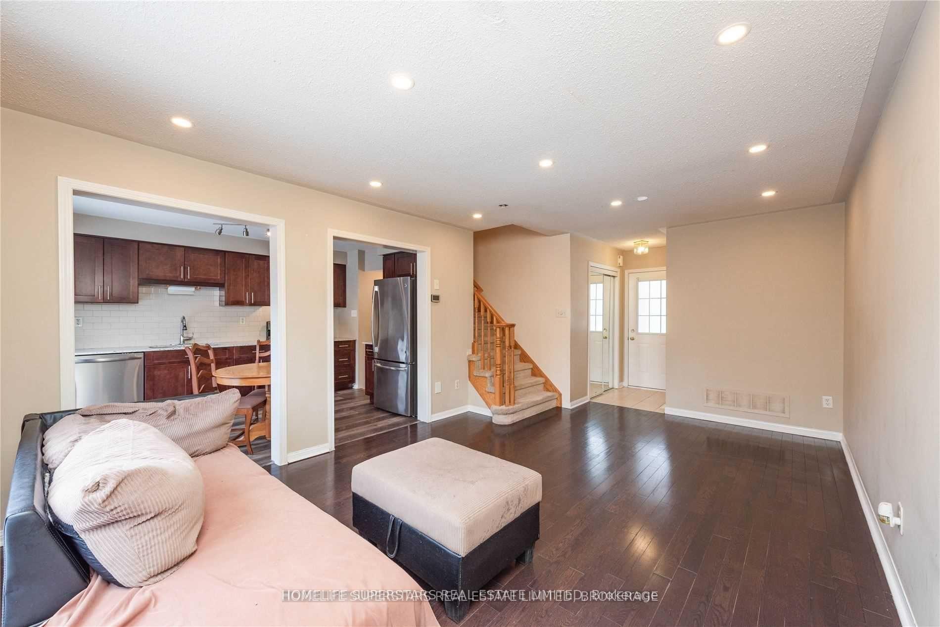 Photo 2 of 1420 Mcdermott Way N, Milton, Beaty — HOMEH