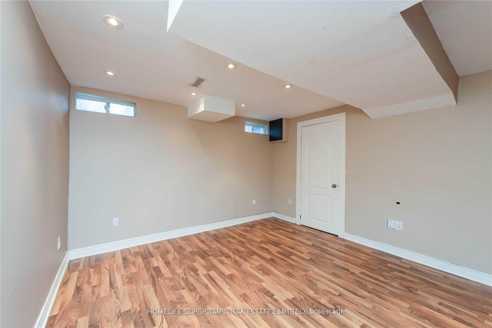 Photo 5 of 1420 Mcdermott Way N, Milton, Beaty — HOMEH