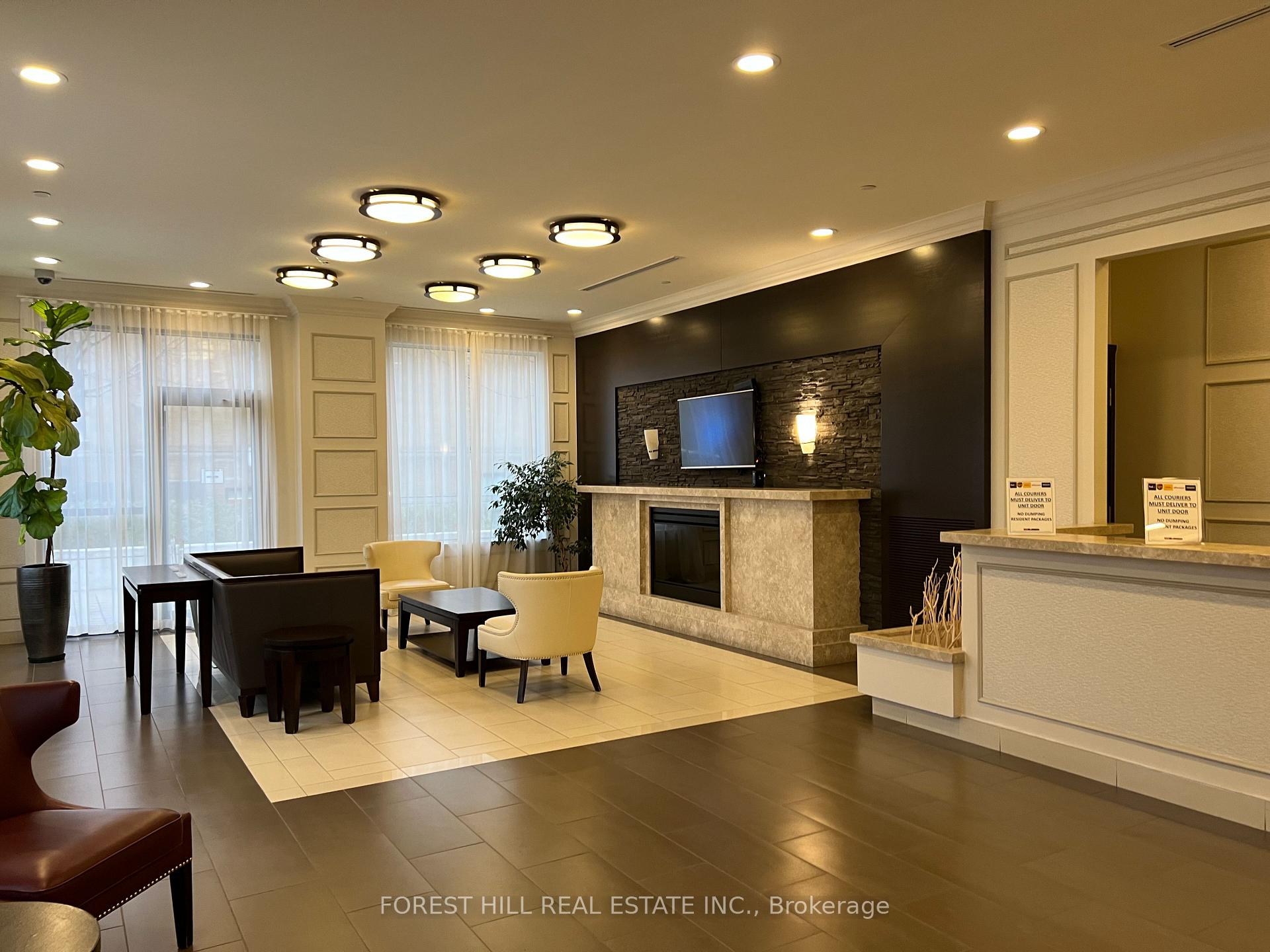 Photo 4 of Unit 930, 35 Saranac Boulevard, Toronto, Englemount-Lawrence — HOMEH