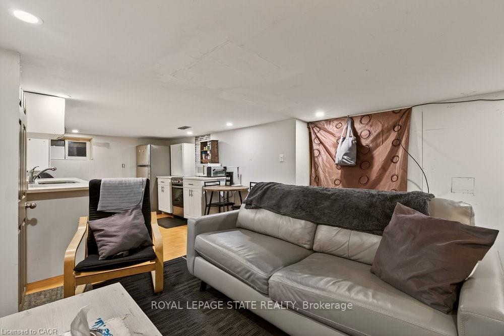 Photo 34 of 163 Hope Avenue, Hamilton, Homeside — HOMEH