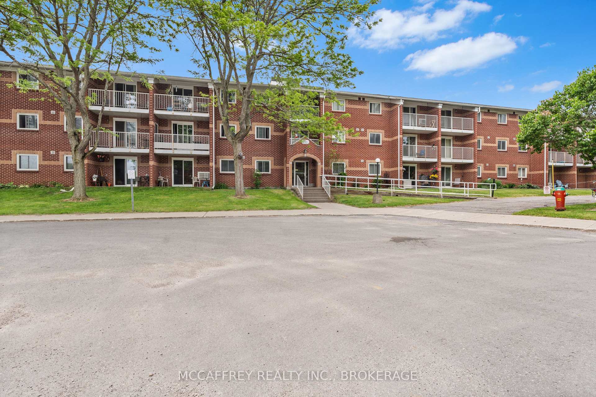 Front of Unit 204, 561 Armstrong Road
