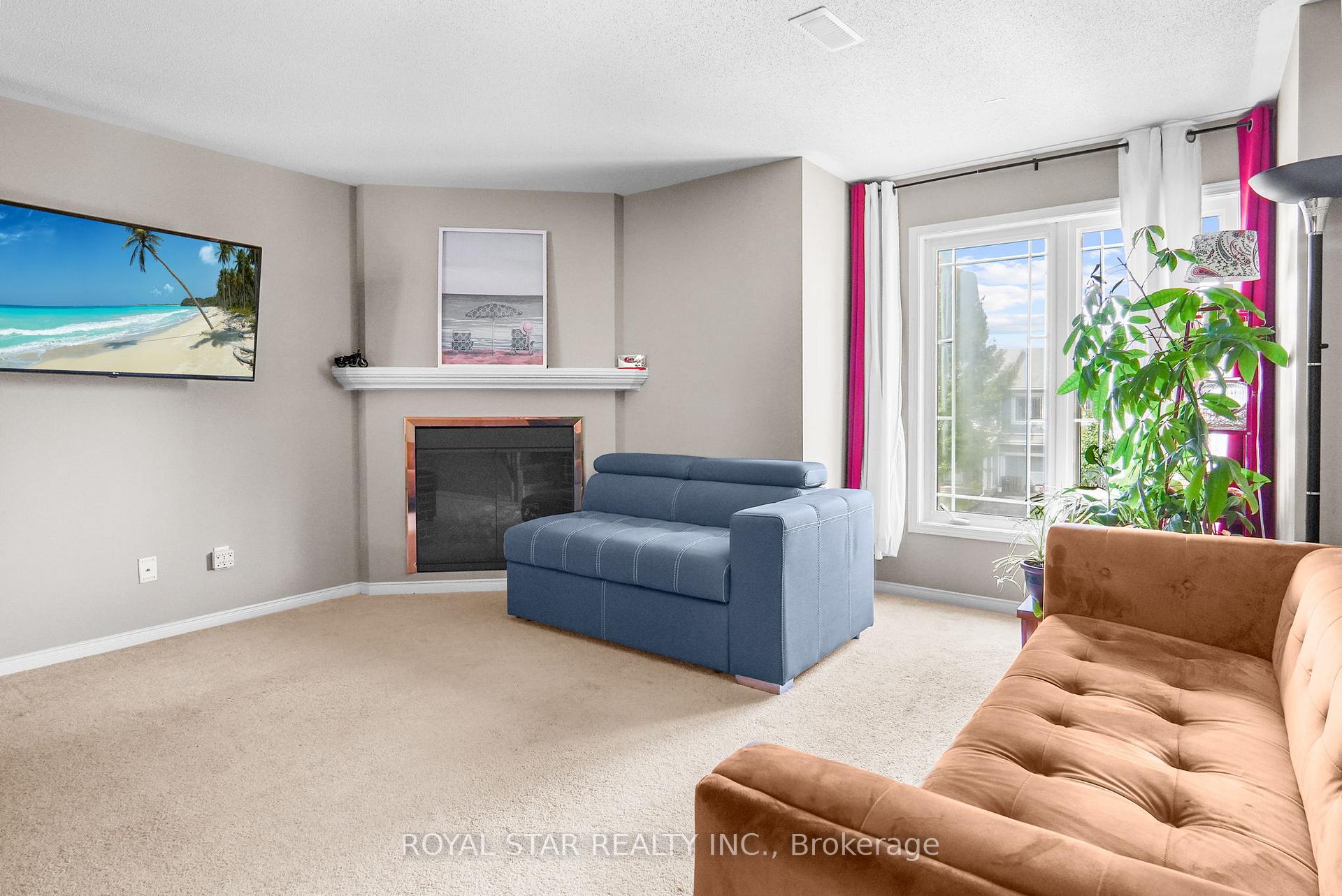 Photo 8 of 258 Meadowbreeze Drive, Ottawa, Kanata - Emerald Meadows/Trailwest — HOMEH