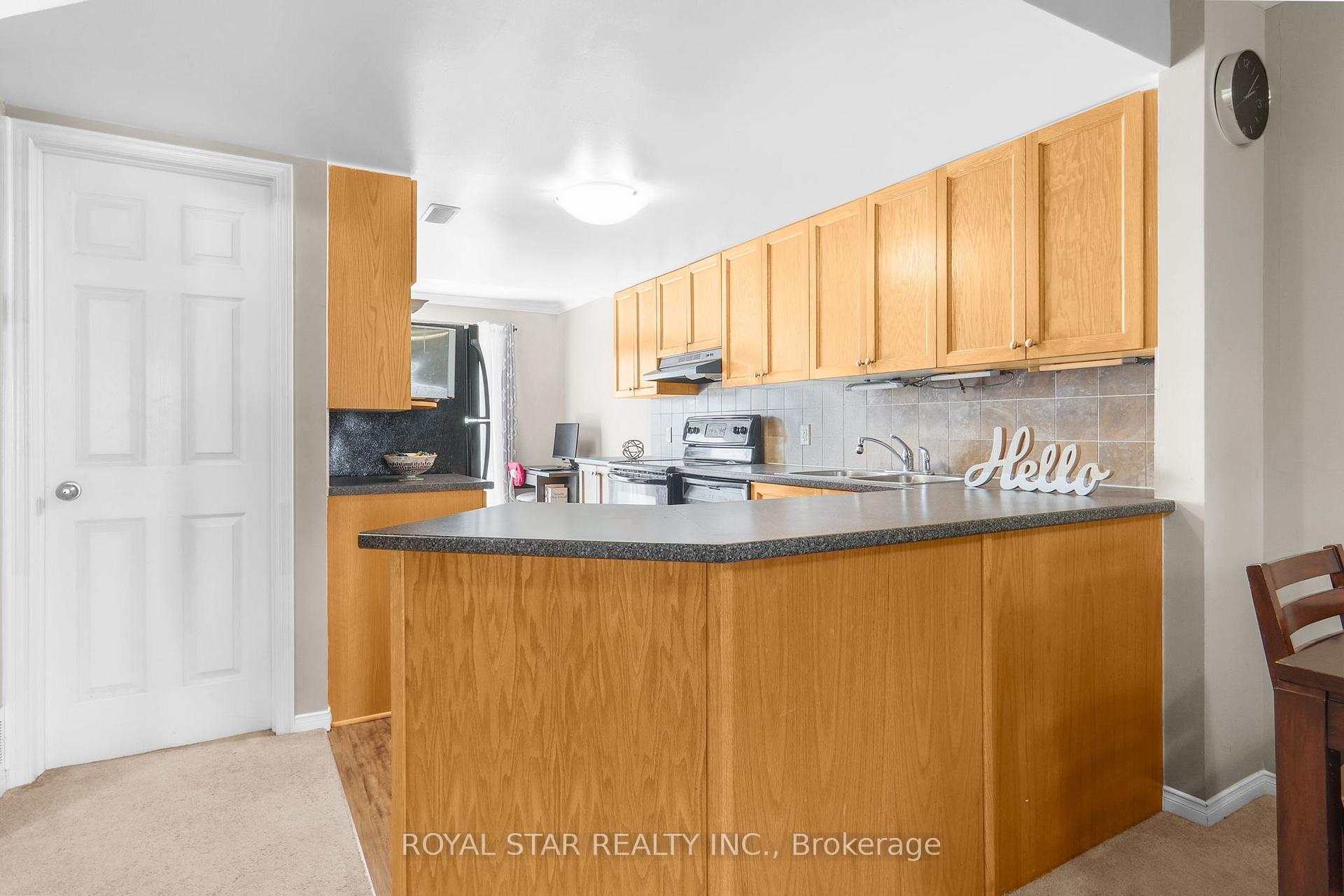 Photo 13 of 258 Meadowbreeze Drive, Ottawa, Kanata - Emerald Meadows/Trailwest — HOMEH