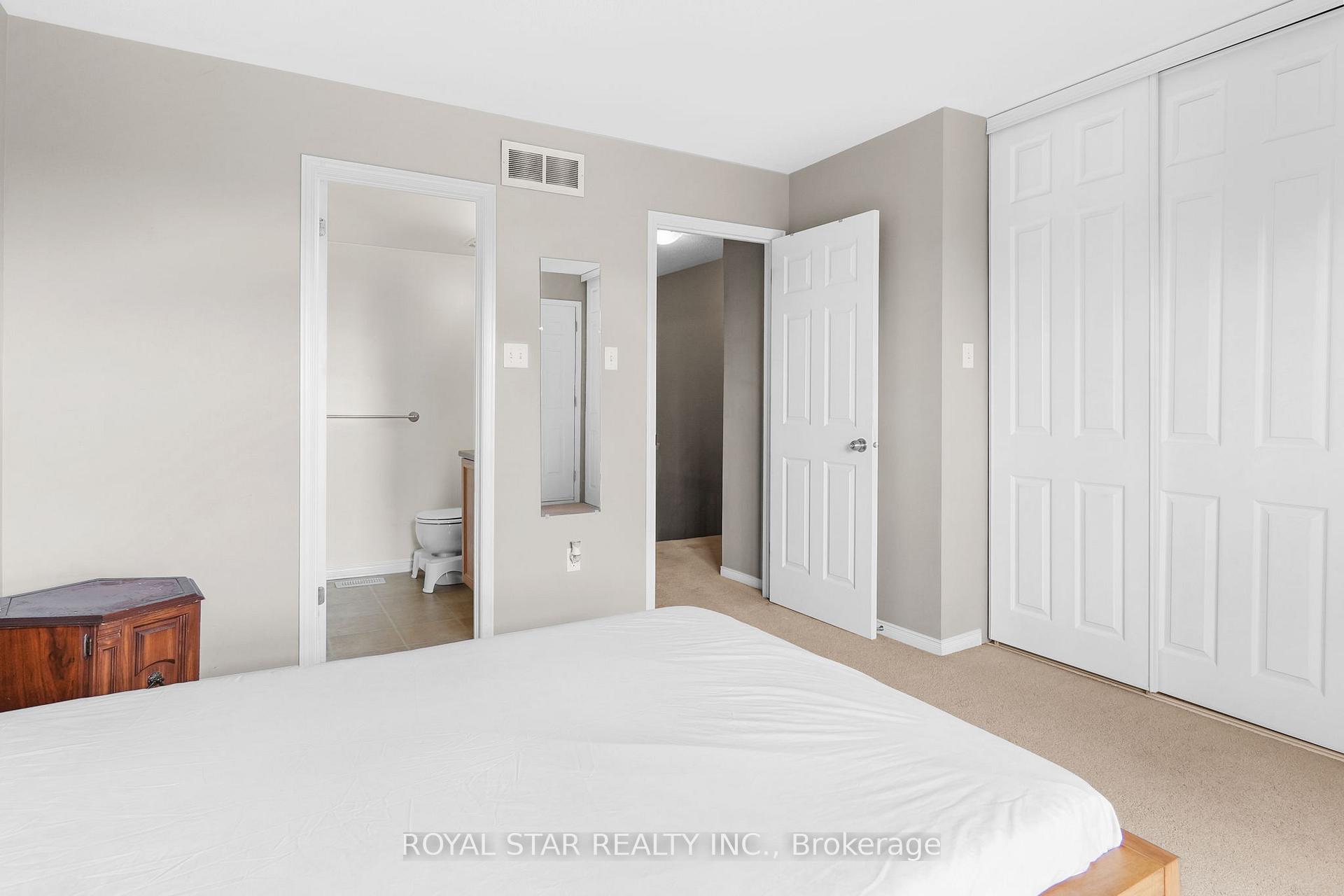 Photo 6 of 258 Meadowbreeze Drive, Ottawa, Kanata - Emerald Meadows/Trailwest — HOMEH