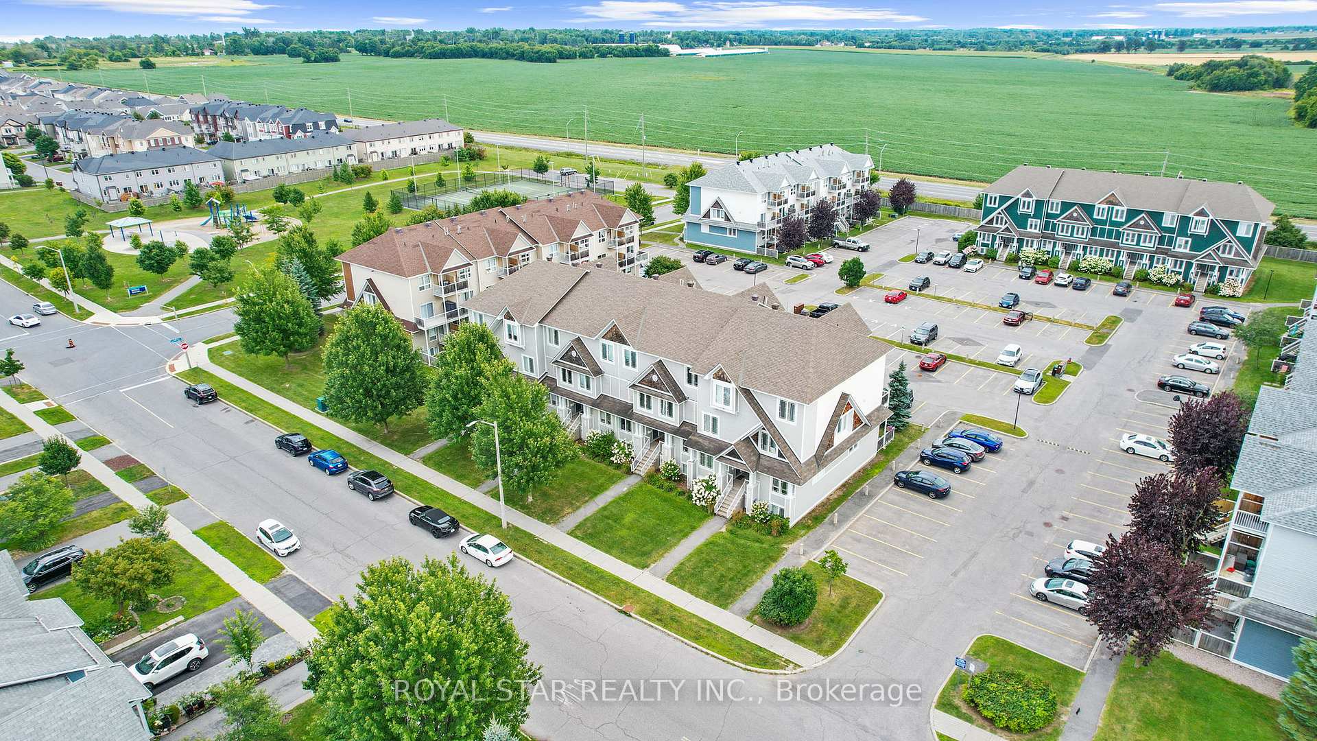 Photo 14 of 258 Meadowbreeze Drive, Ottawa, Kanata - Emerald Meadows/Trailwest — HOMEH