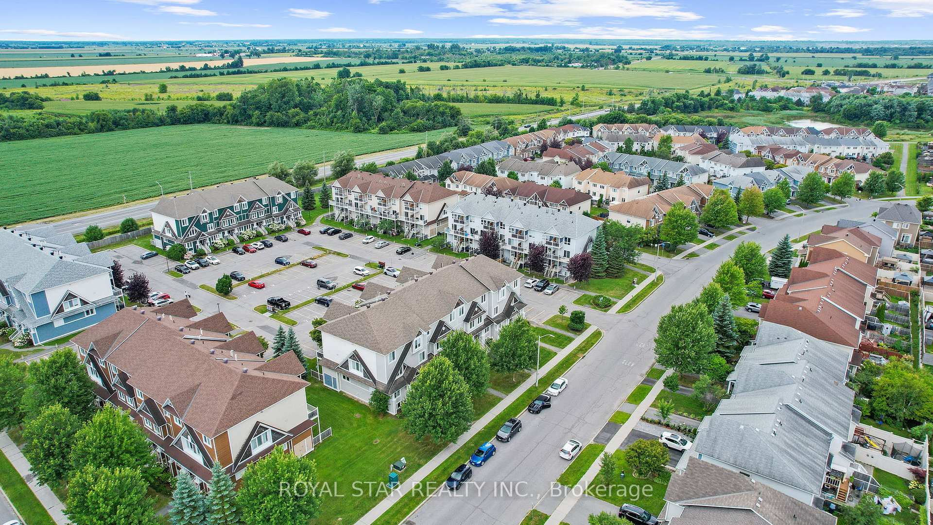 Photo 21 of 258 Meadowbreeze Drive, Ottawa, Kanata - Emerald Meadows/Trailwest — HOMEH