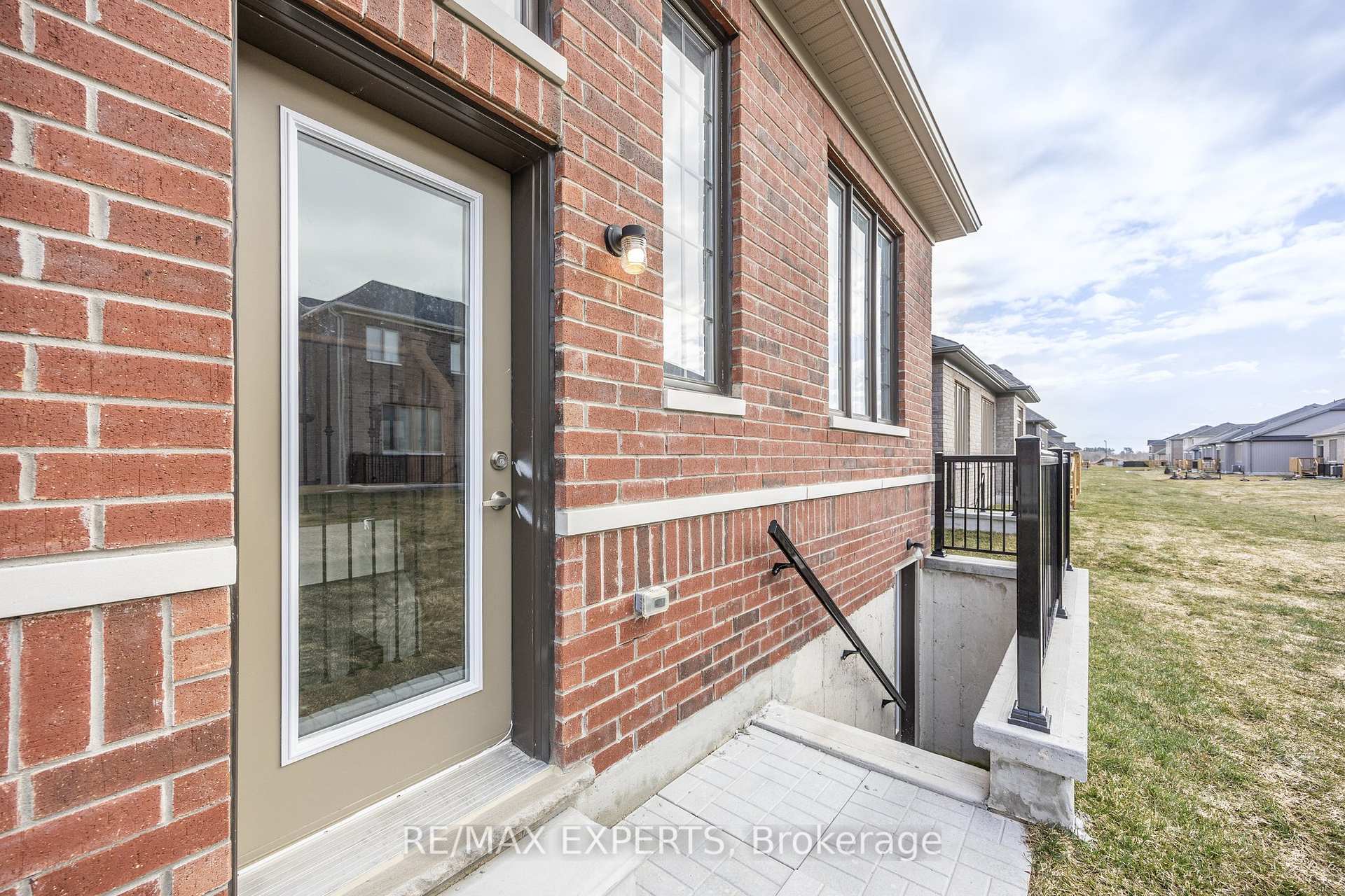 Photo 50 of 239 Wilcox Road, Clearview, Stayner — HOMEH
