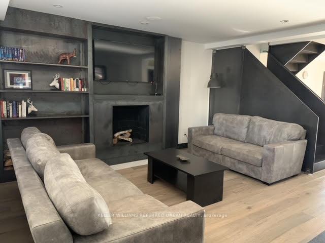 Photo 3 of Unit Main, 108 Wineva Avenue, Toronto, The Beaches — HOMEH