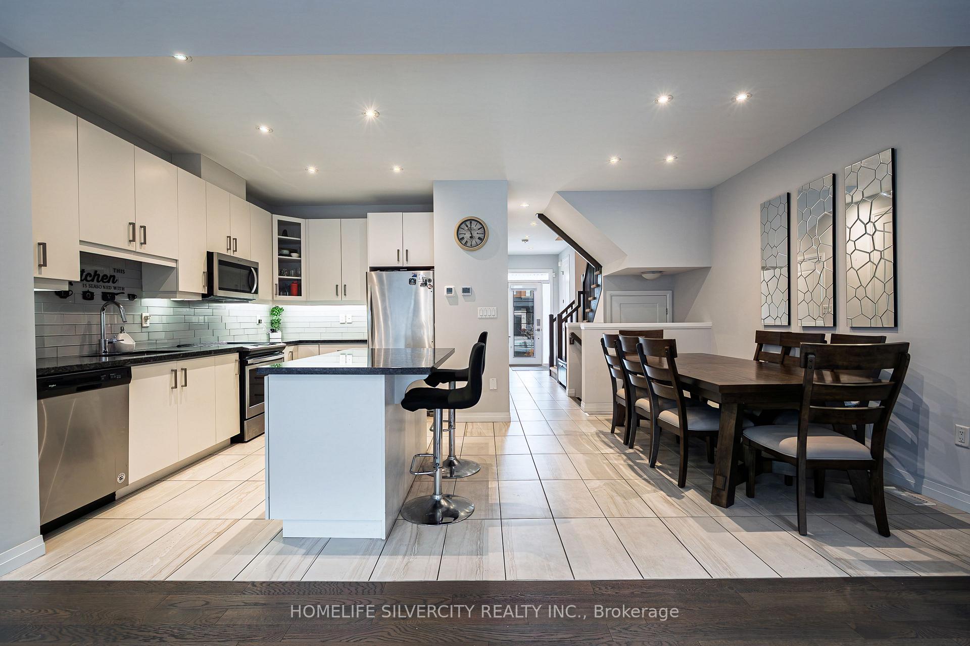 Photo 23 of 106 Columbus Gate, Hamilton, Stoney Creek Mountain — HOMEH