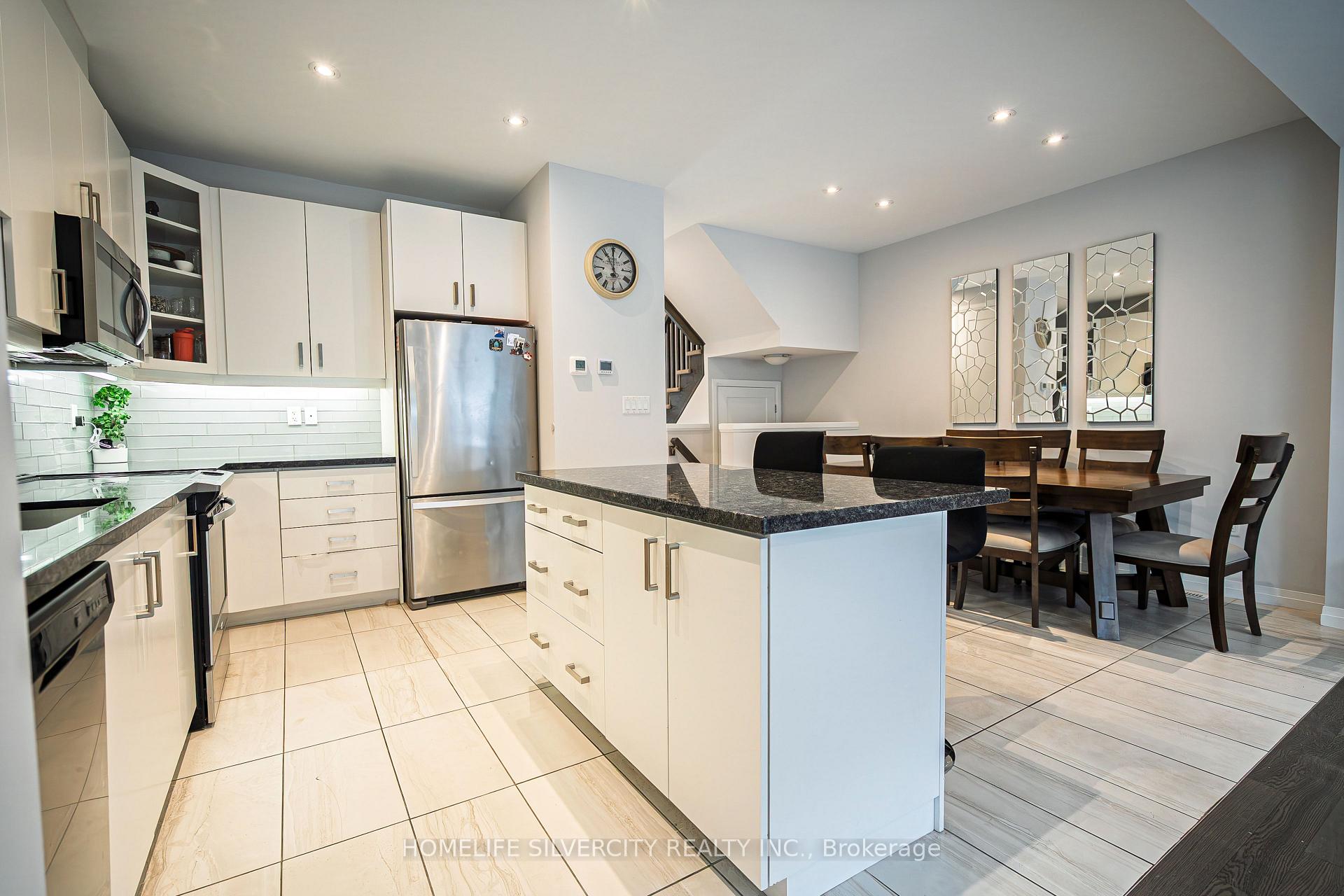 Photo 48 of 106 Columbus Gate, Hamilton, Stoney Creek Mountain — HOMEH