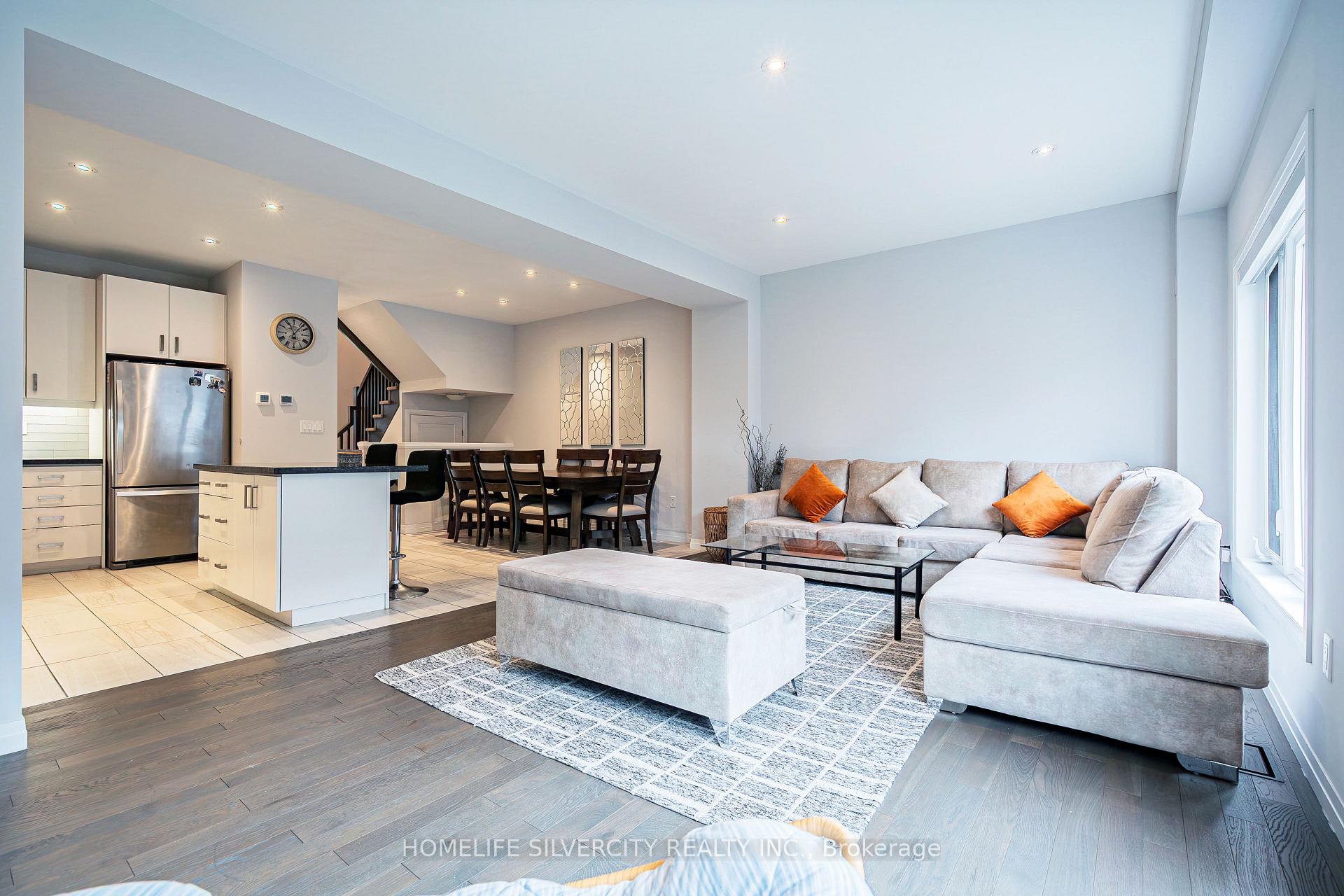 Photo 15 of 106 Columbus Gate, Hamilton, Stoney Creek Mountain — HOMEH