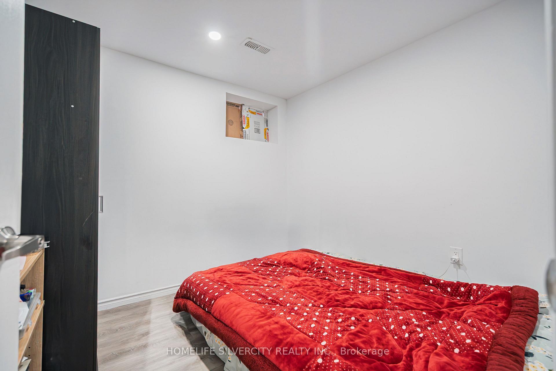 Photo 37 of 106 Columbus Gate, Hamilton, Stoney Creek Mountain — HOMEH