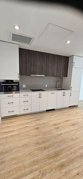 Photo 14 of Unit 1605, 741 King Street W, Kitchener, KW Hospital — HOMEH
