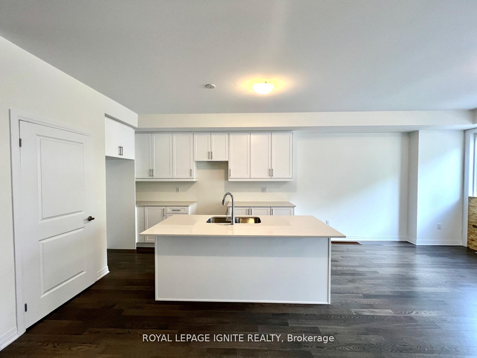 Photo 36 of 562 Hudson Crescent, Midland — HOMEH