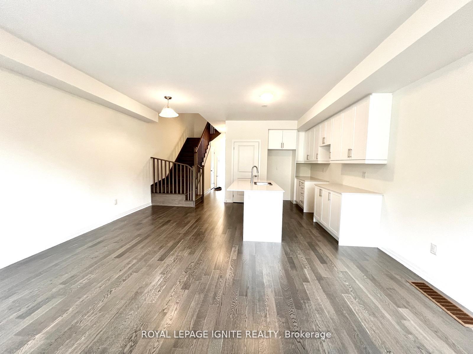 Photo 9 of 562 Hudson Crescent, Midland — HOMEH