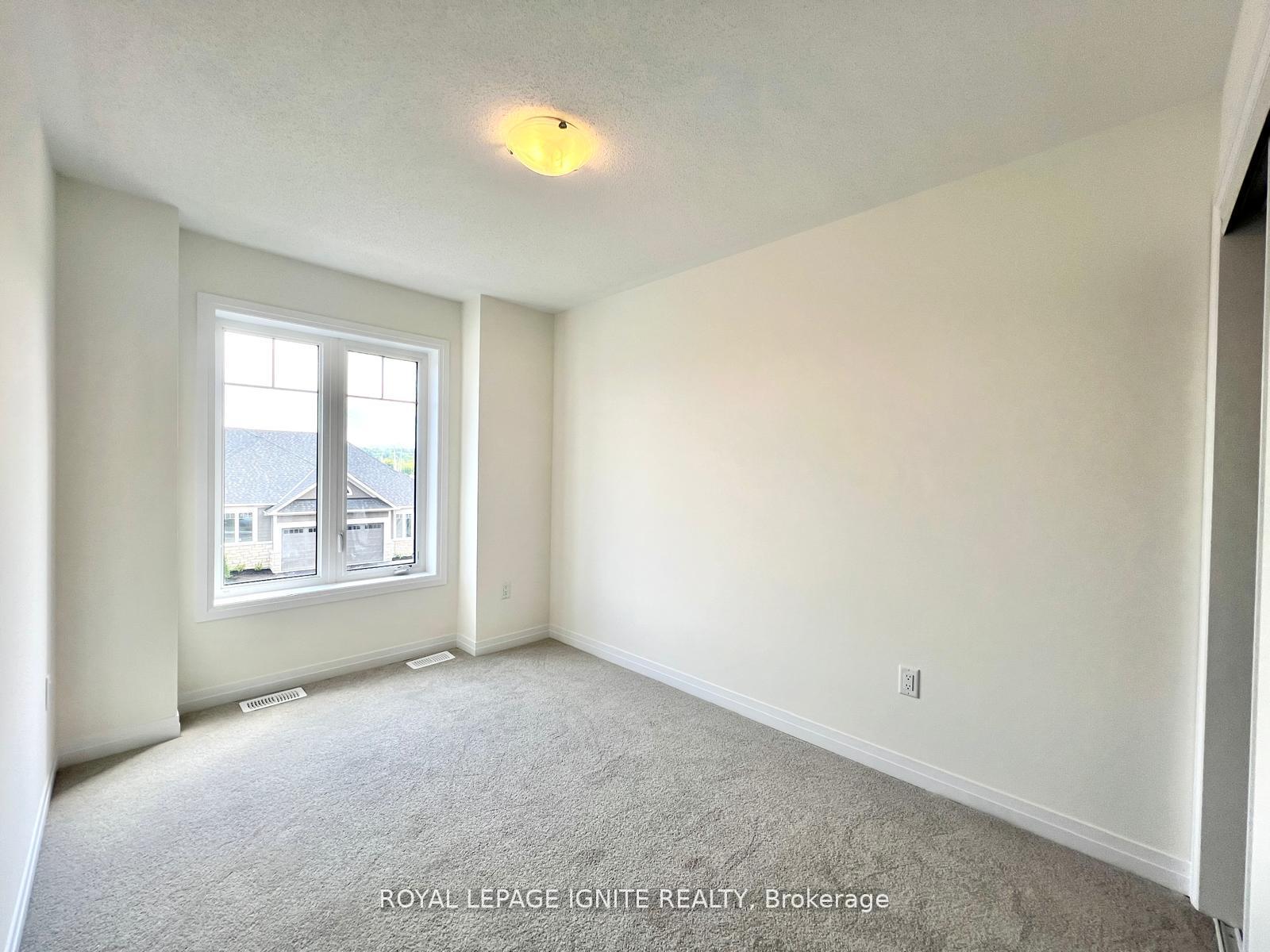 Photo 25 of 562 Hudson Crescent, Midland — HOMEH
