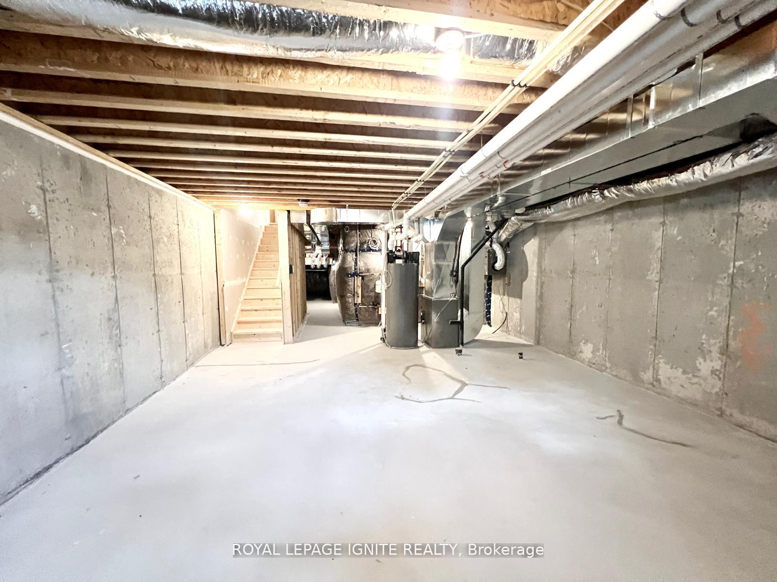 Photo 29 of 562 Hudson Crescent, Midland — HOMEH