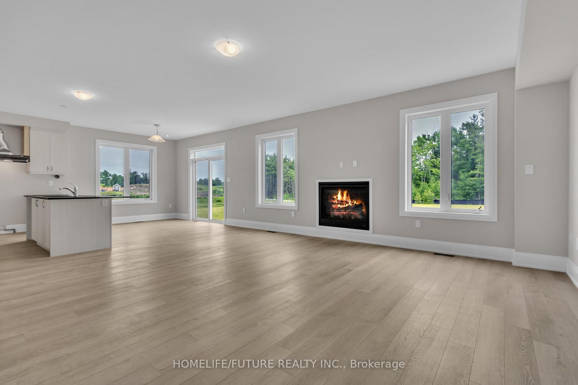 Photo 10 of 44 Dyer Crescent, Bracebridge, Muskoka (N) — HOMEH