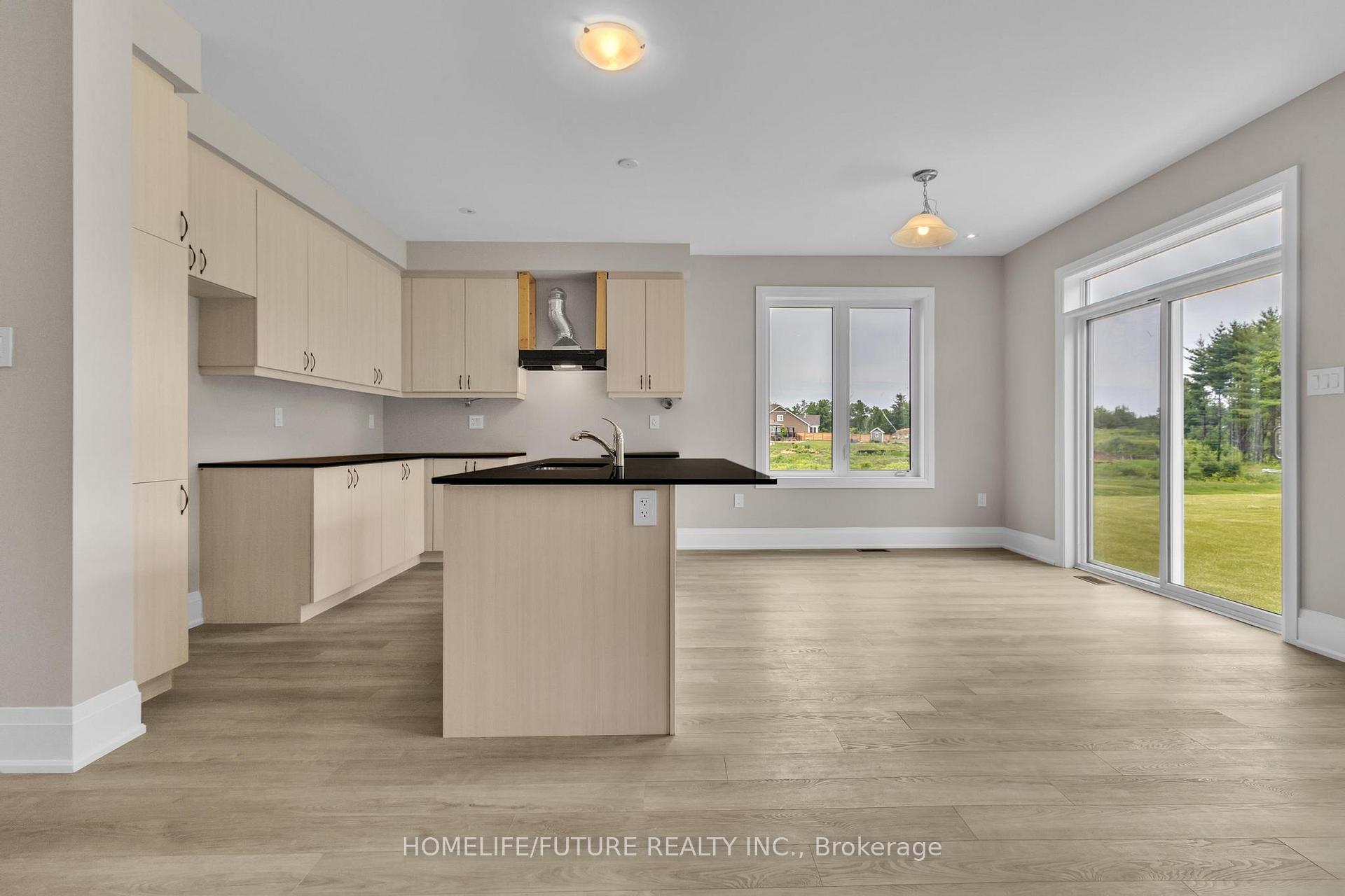 Photo 14 of 44 Dyer Crescent, Bracebridge, Muskoka (N) — HOMEH