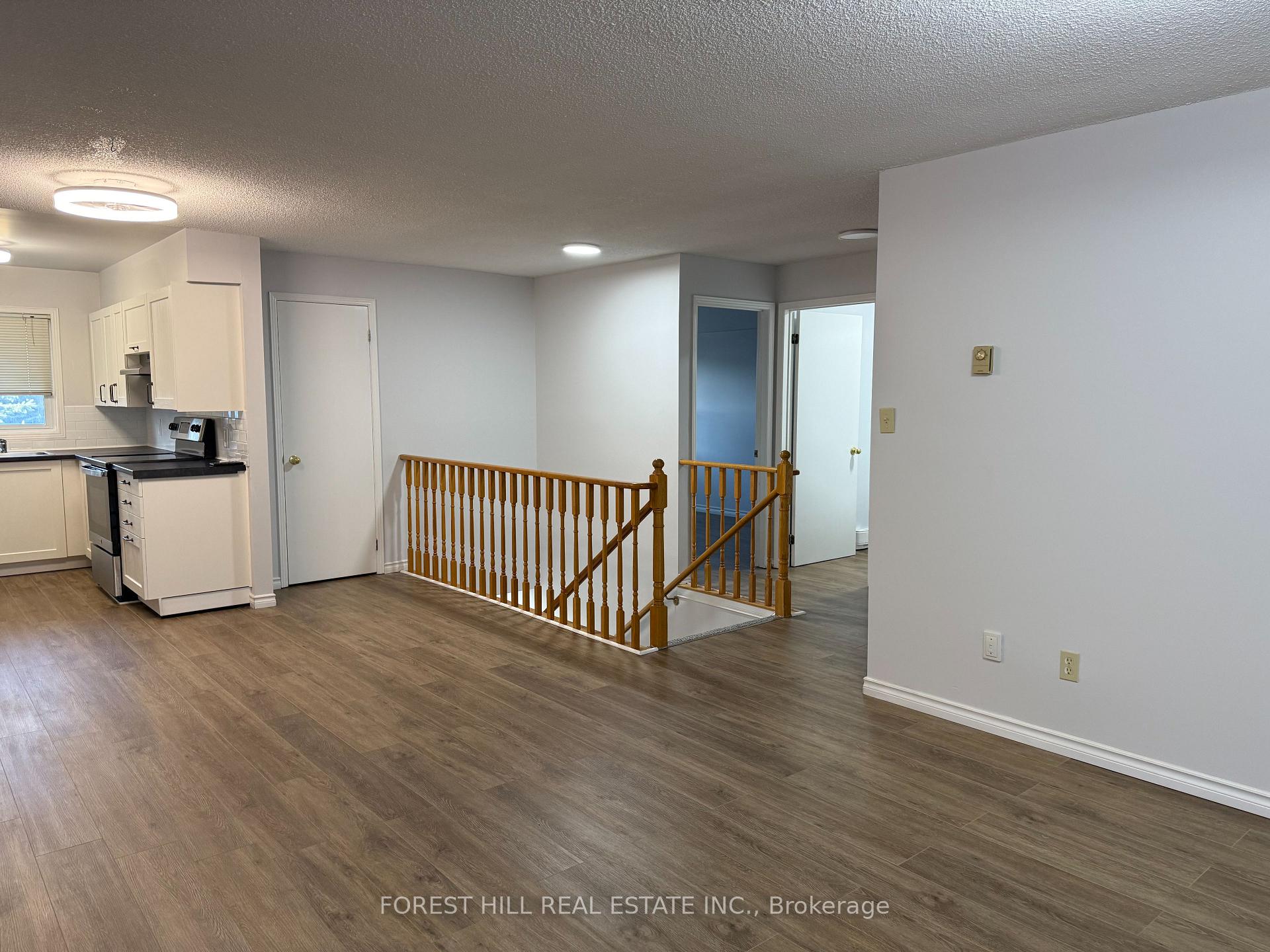 Photo 3 of Unit 18, 31 Laguna Parkway, Ramara, Brechin — HOMEH