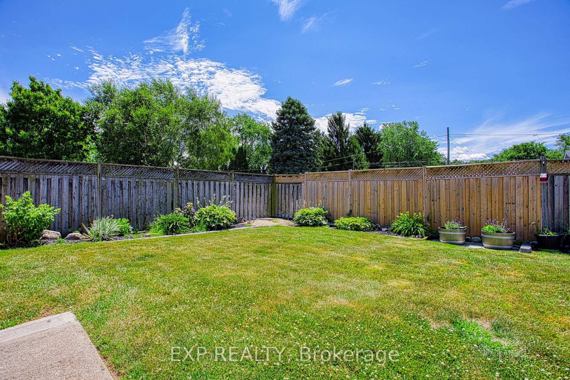 Photo 31 of 5 Beverly Street, Grimsby, Grimsby East — HOMEH