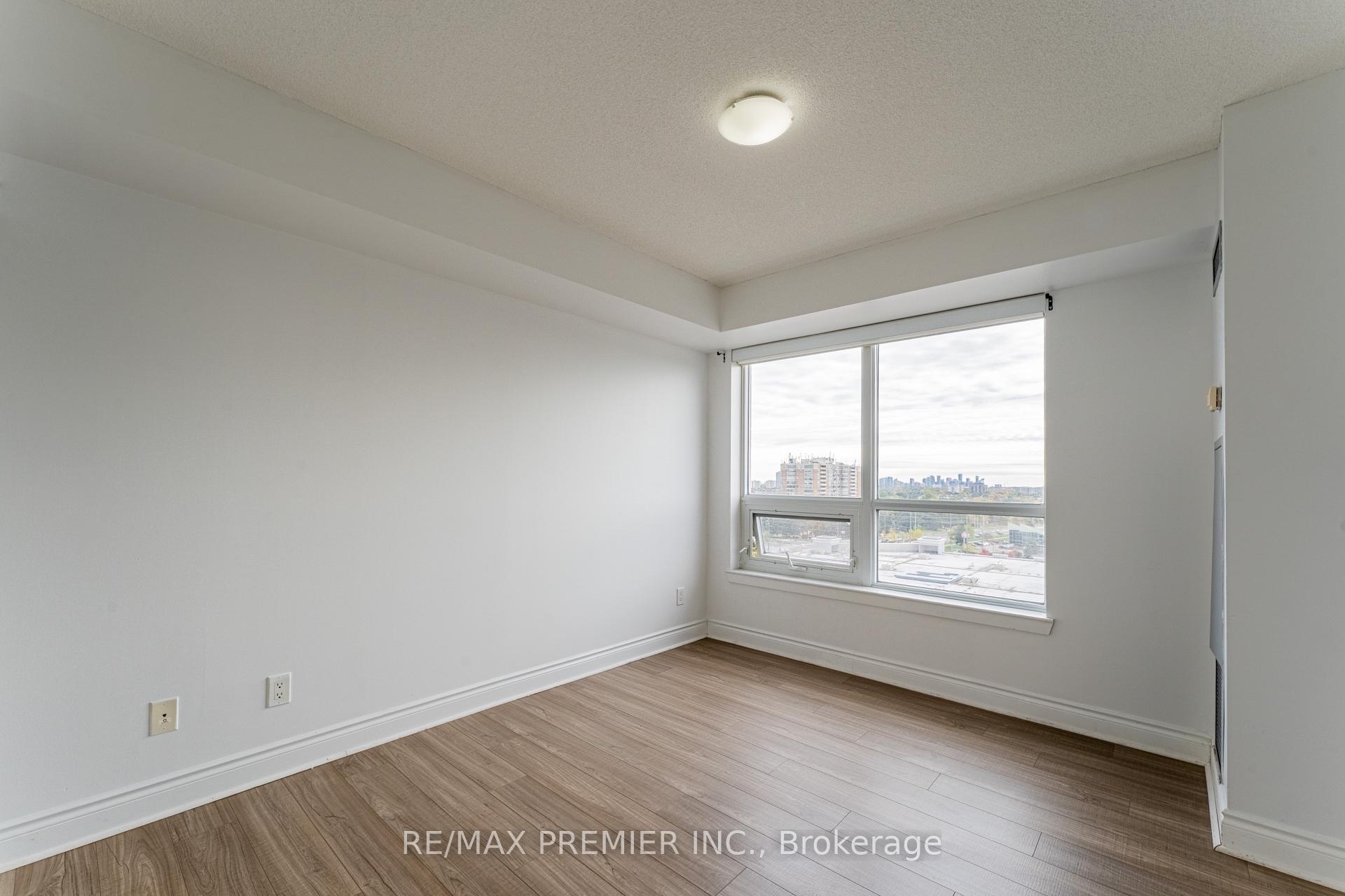 Photo 6 of Unit 1203, 7 North Park Road, Vaughan, Beverley Glen — HOMEH