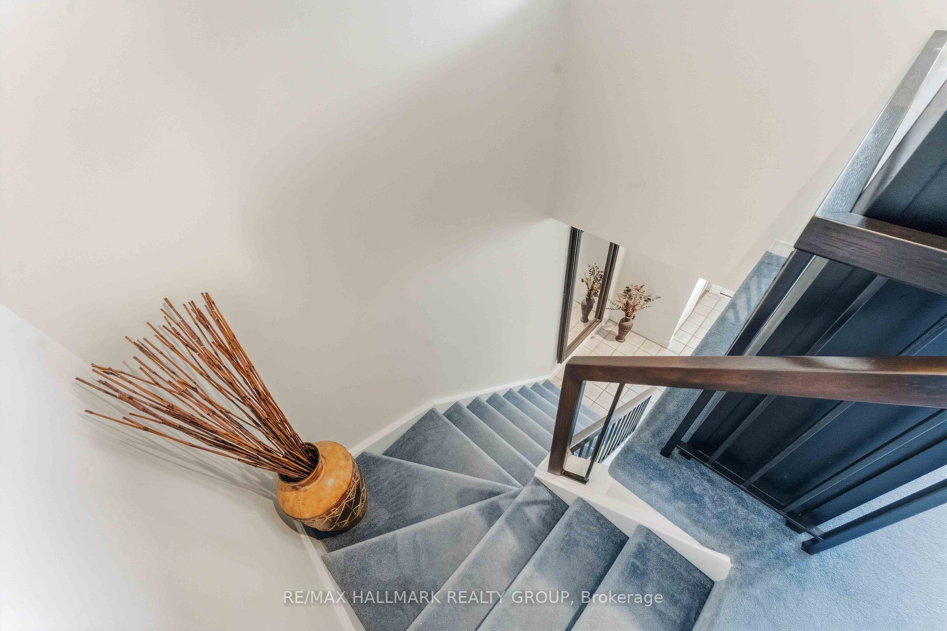 Photo 39 of Unit 32, 941 Cookshire Crescent, Ottawa, Fallingbrook/Ridgemount — HOMEH