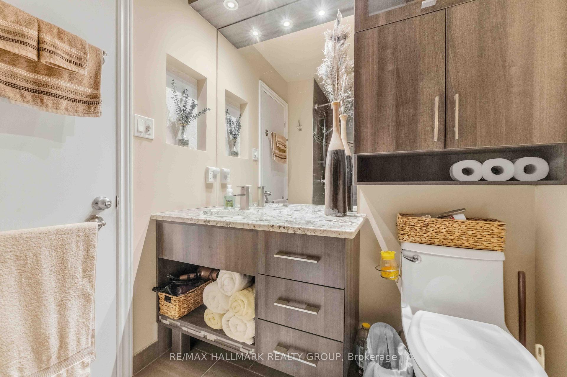 Photo 30 of Unit 32, 941 Cookshire Crescent, Ottawa, Fallingbrook/Ridgemount — HOMEH